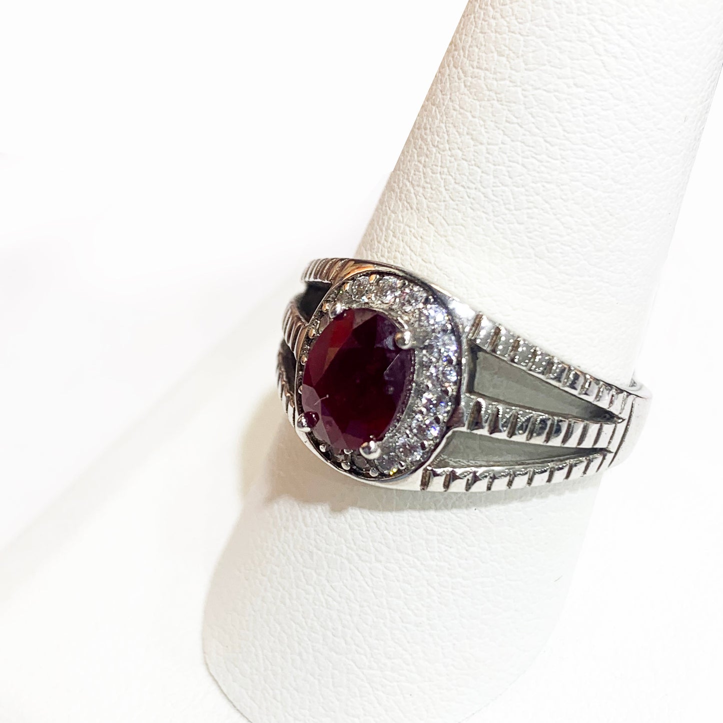 S/S Ruby Ring