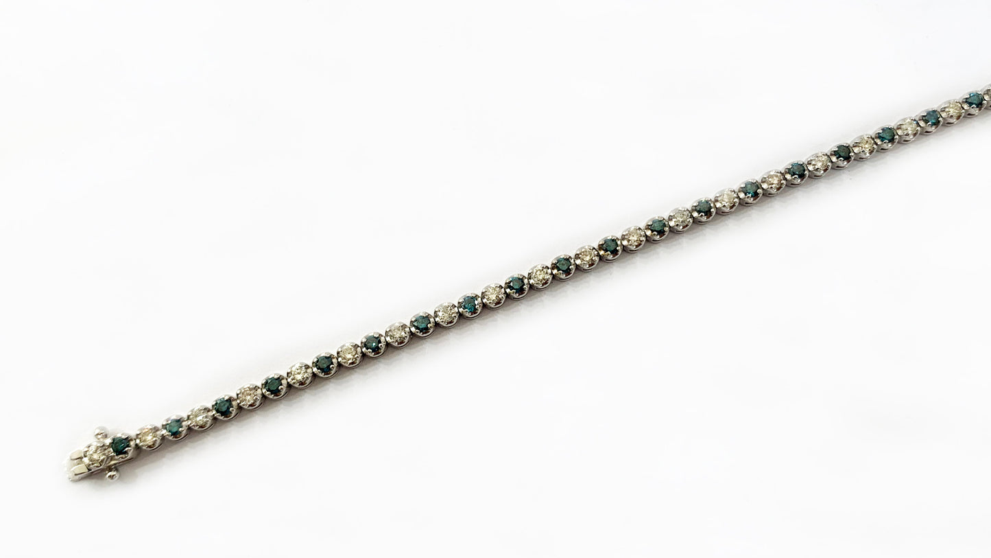 18k White Gold Blue Diamond Bracelet