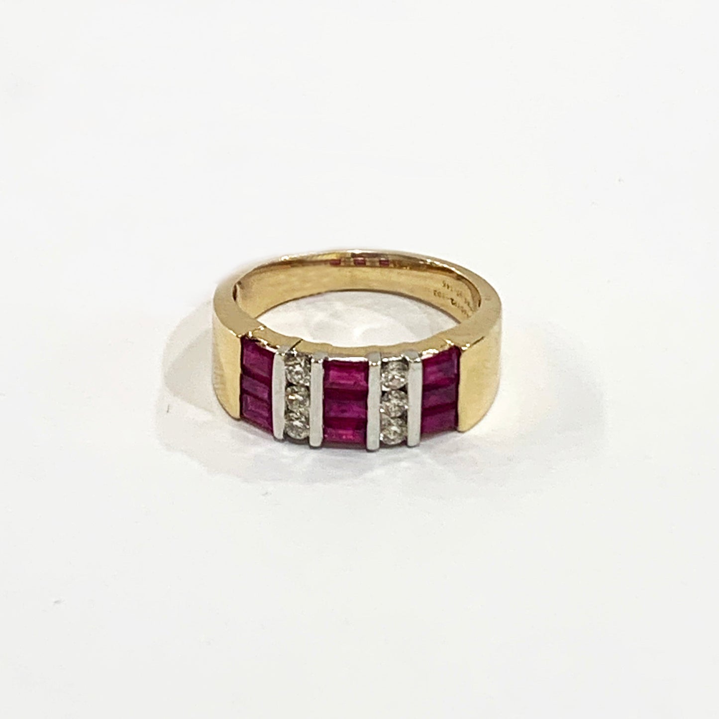 14k Yellow Gold Ruby Diamond Ring