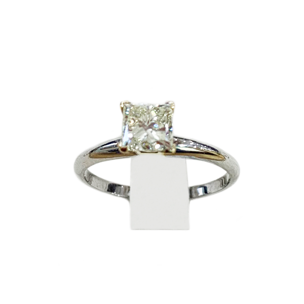 14k White Gold Diamond Ring