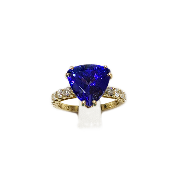 18k Yellow Gold Tanzanite Ring