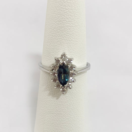 18k White Gold Alexandrite Ring