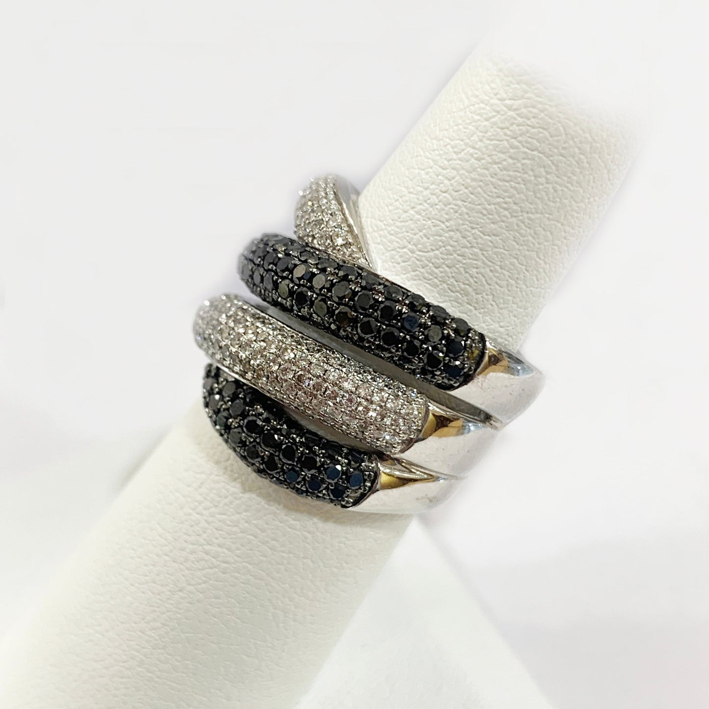 14k White Gold Black Diamond Ring