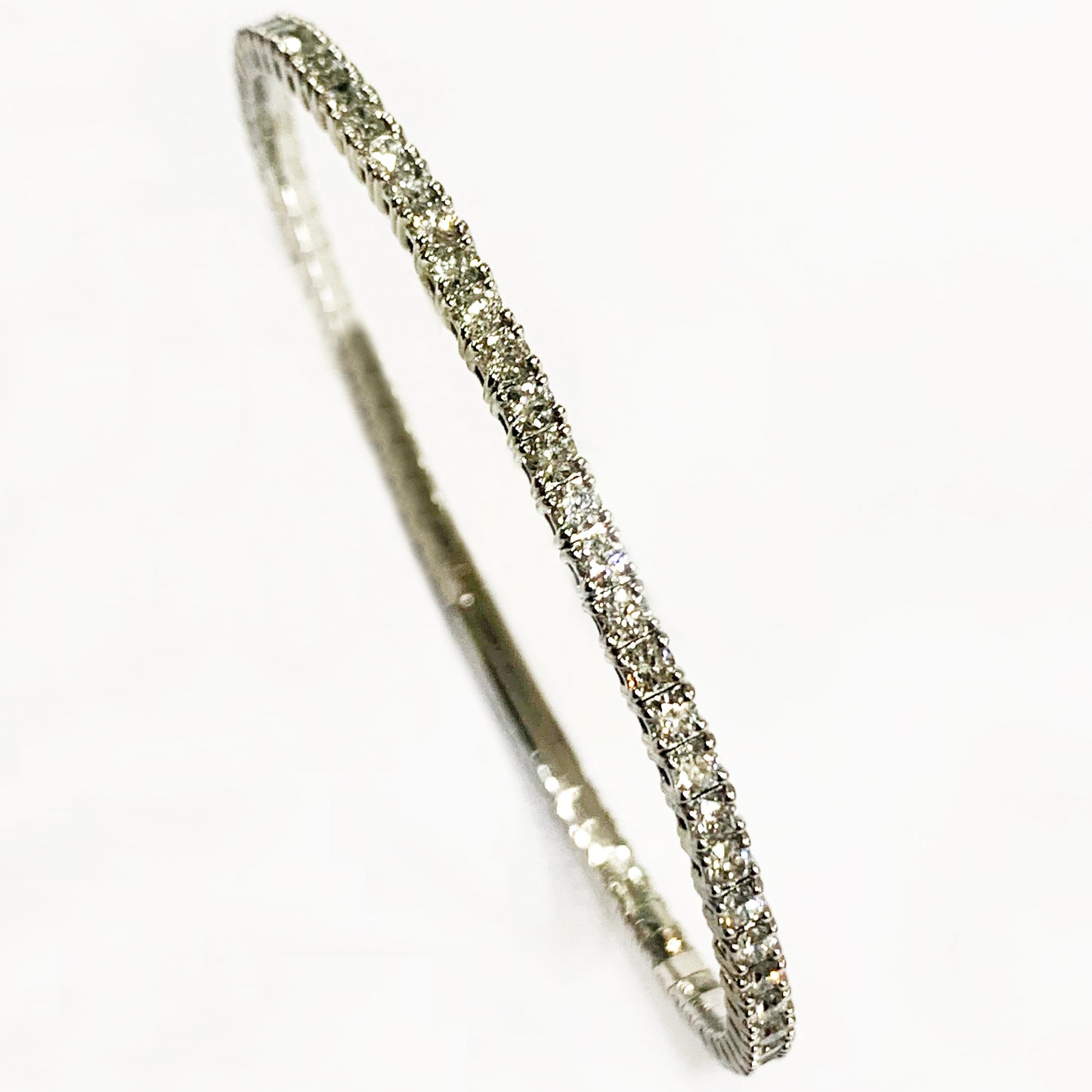 14k White Gold White Diamond Flex Bangle