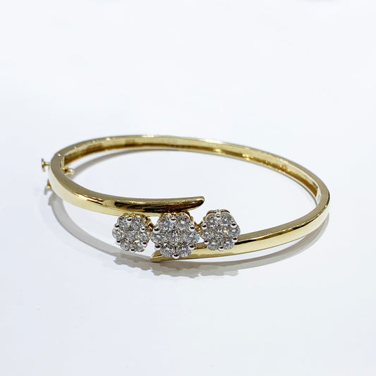 14k Yellow Gold White Diamond Bangle