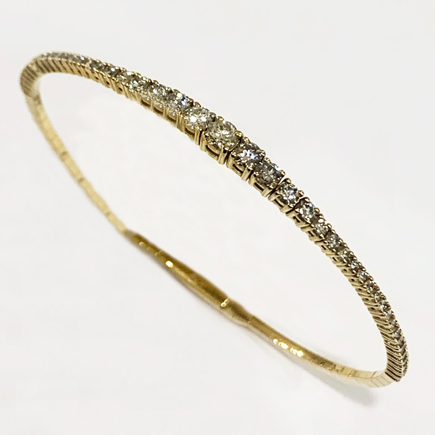 14k Yellow Gold White Diamond Bangle