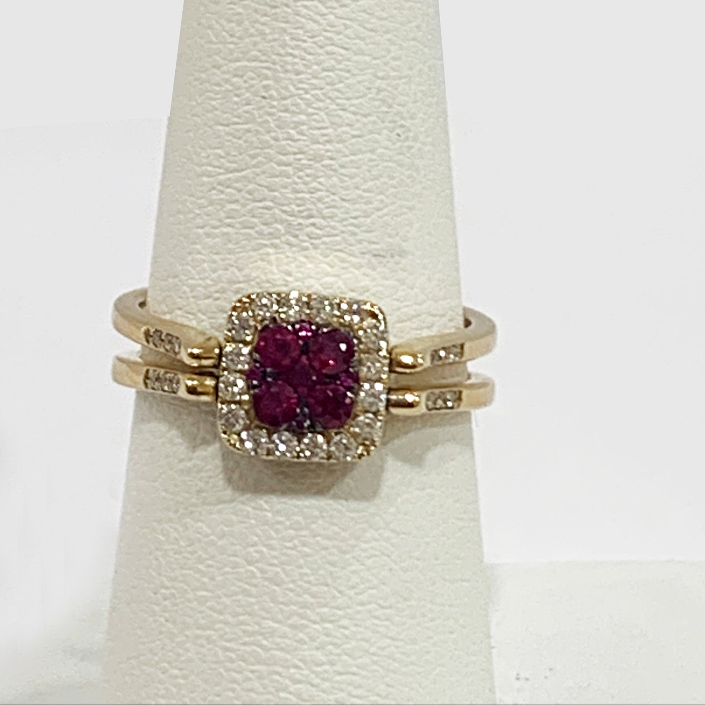 14k Yellow Gold Ruby Diamond Flip Ring