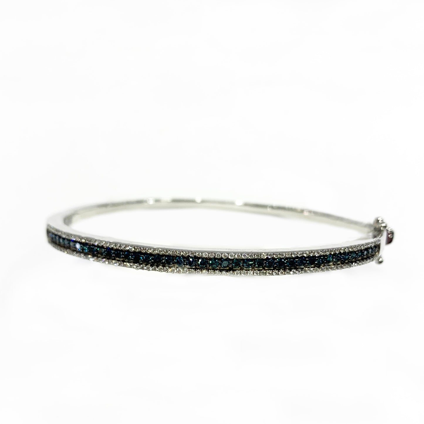 14k White Gold Blue Diamond Bangle