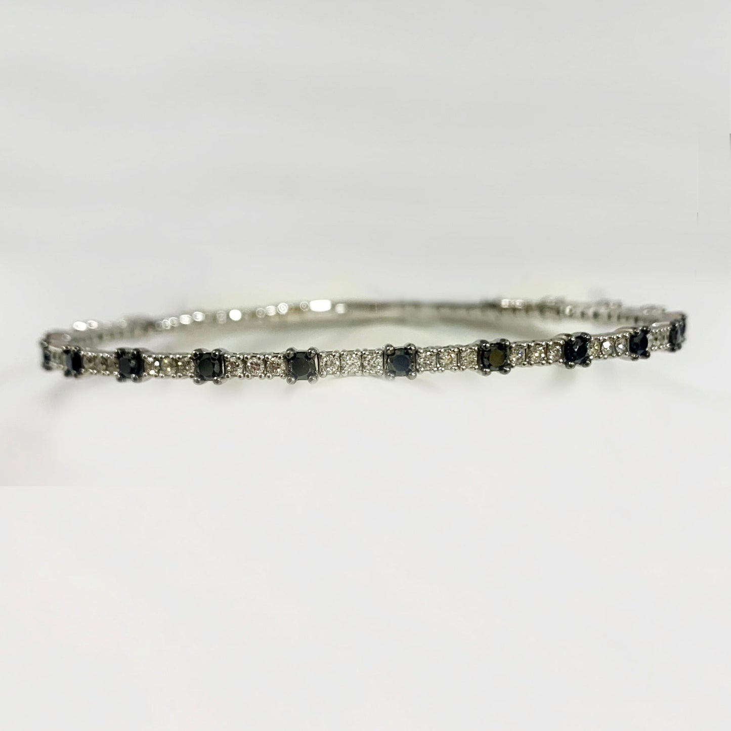14k White Gold Black Diamond Flex Bangle