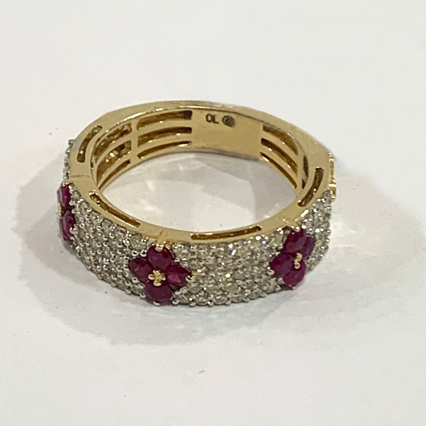 14k Yellow Gold Ruby Diamond Ring