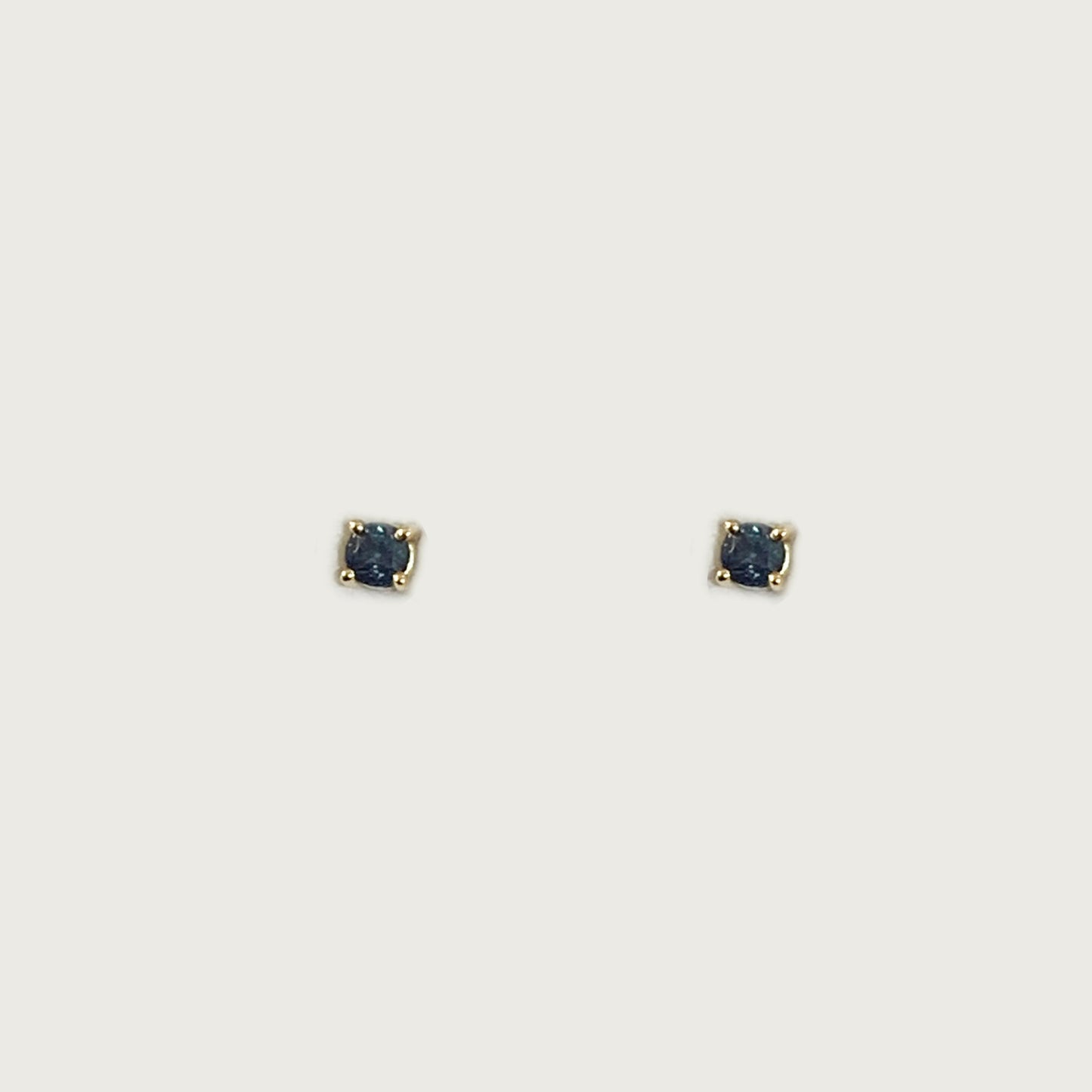 14k Yellow Gold Alexandrite Earrings