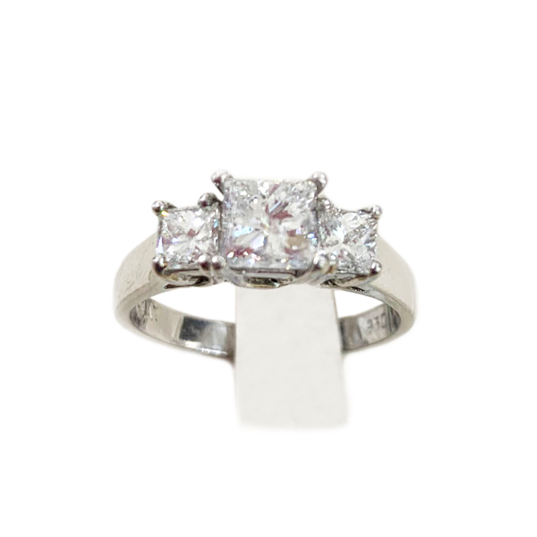 Platinum Diamond Ring