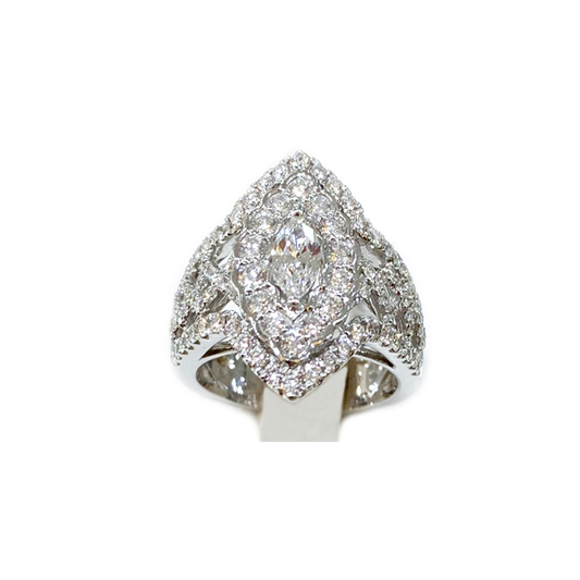 18k White Gold Diamond Ring