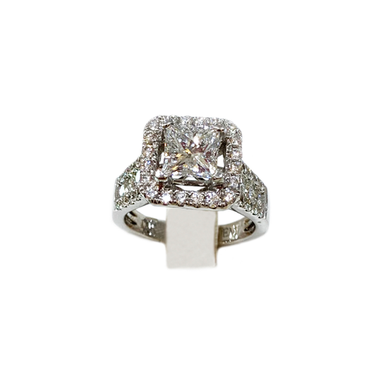 18k White Gold Diamond Ring