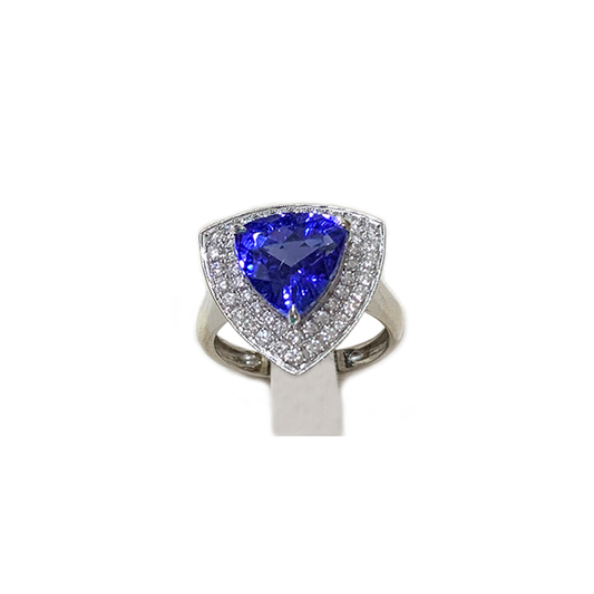 18k White Gold Tanzanite Ring