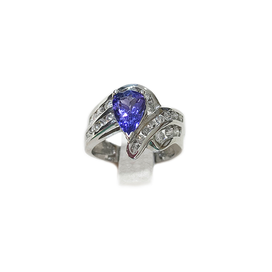 14k White Gold Tanzanite Ring