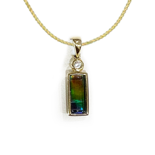 14k Gold Ammolite Pendant