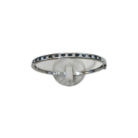 14k White Gold Blue Diamond Bangle