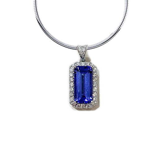 18k White Gold Tanzanite Pendant