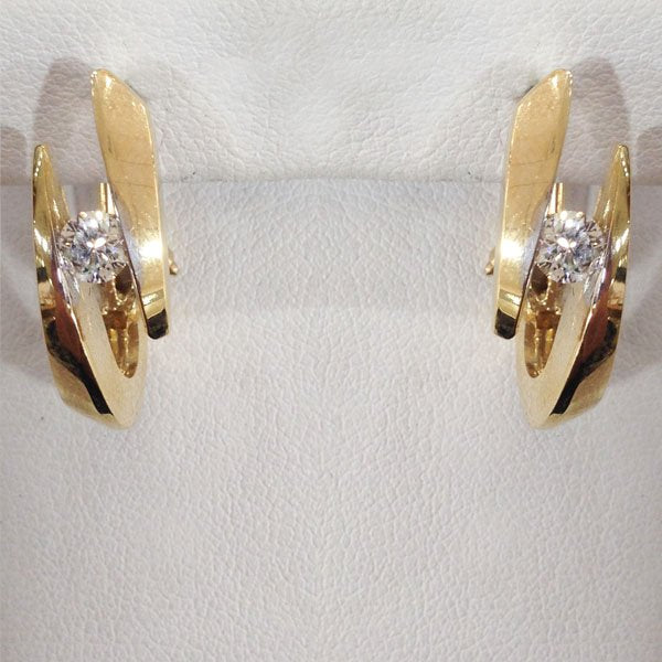 14k Yellow Gold Diamond Earrings