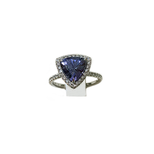 18k White Gold Tanzanite Ring