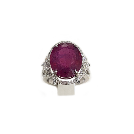 18k White Gold Ruby Ring