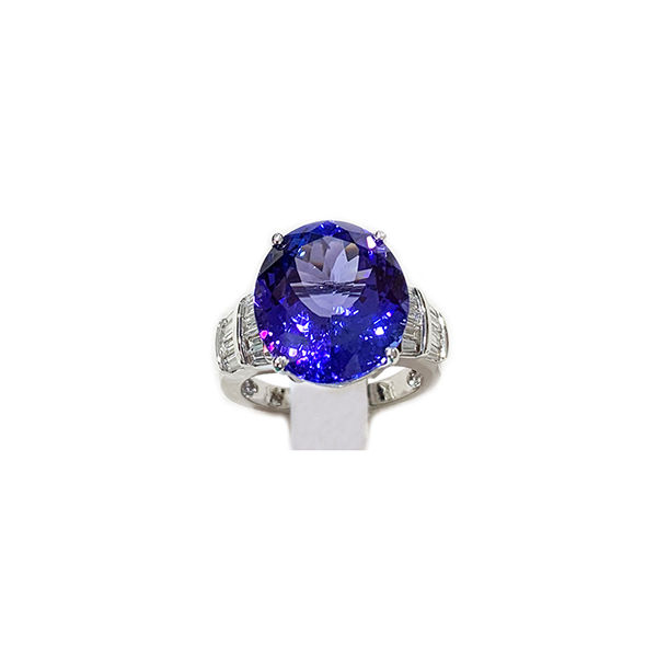 18k White Gold Tanzanite Ring