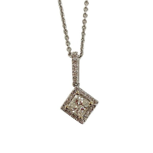 18k White Gold Diamond Pendant